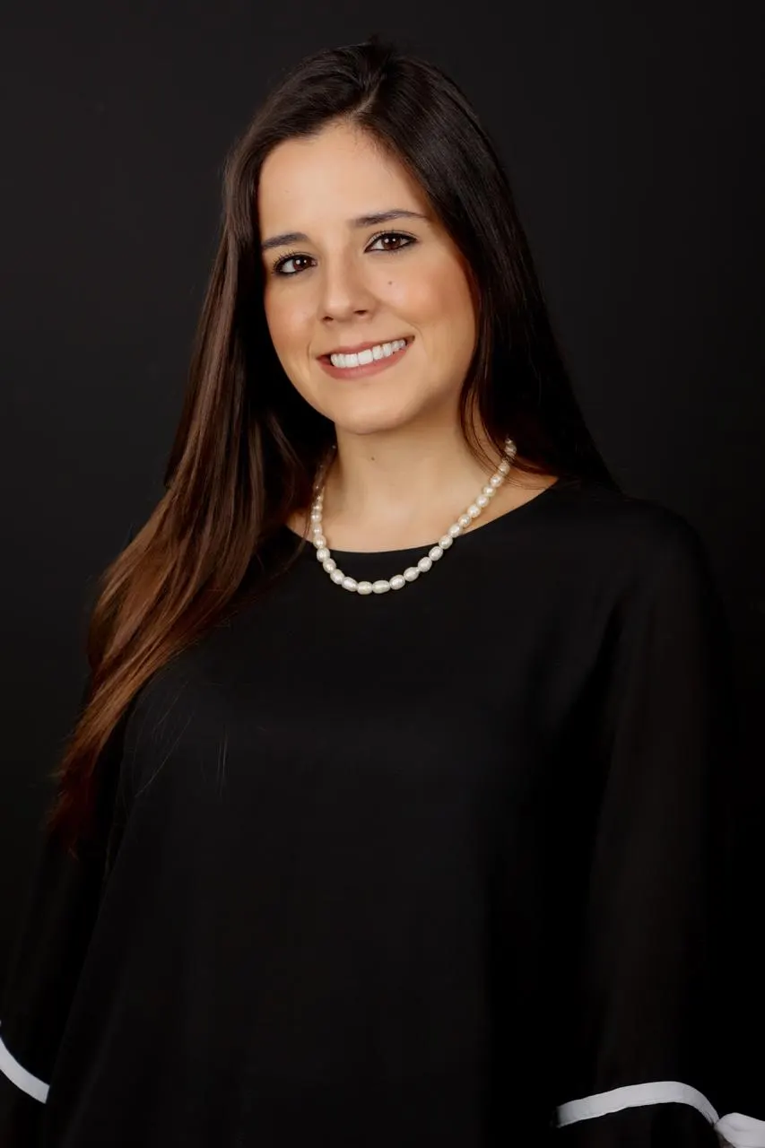 Retrato de Camila Barreto Afonso, advogada responsável pelo atendimento